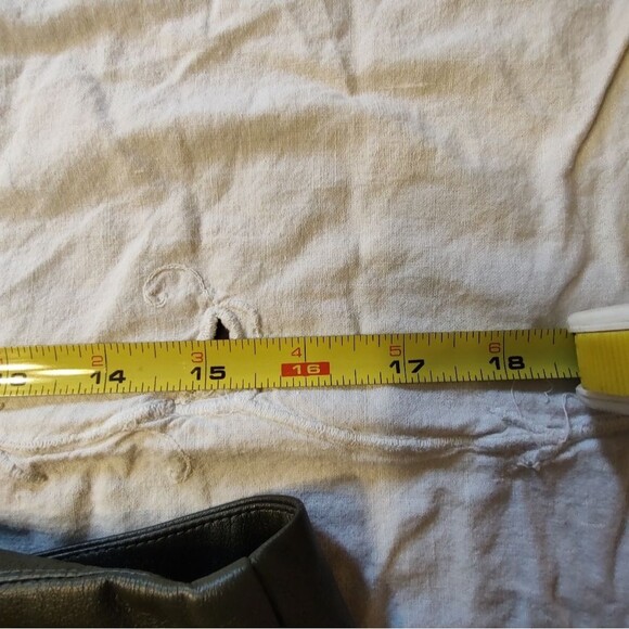 Trina Turk Olive Green Faux Leather Skirt – Size 14 – NWT - Picture 7 of 8